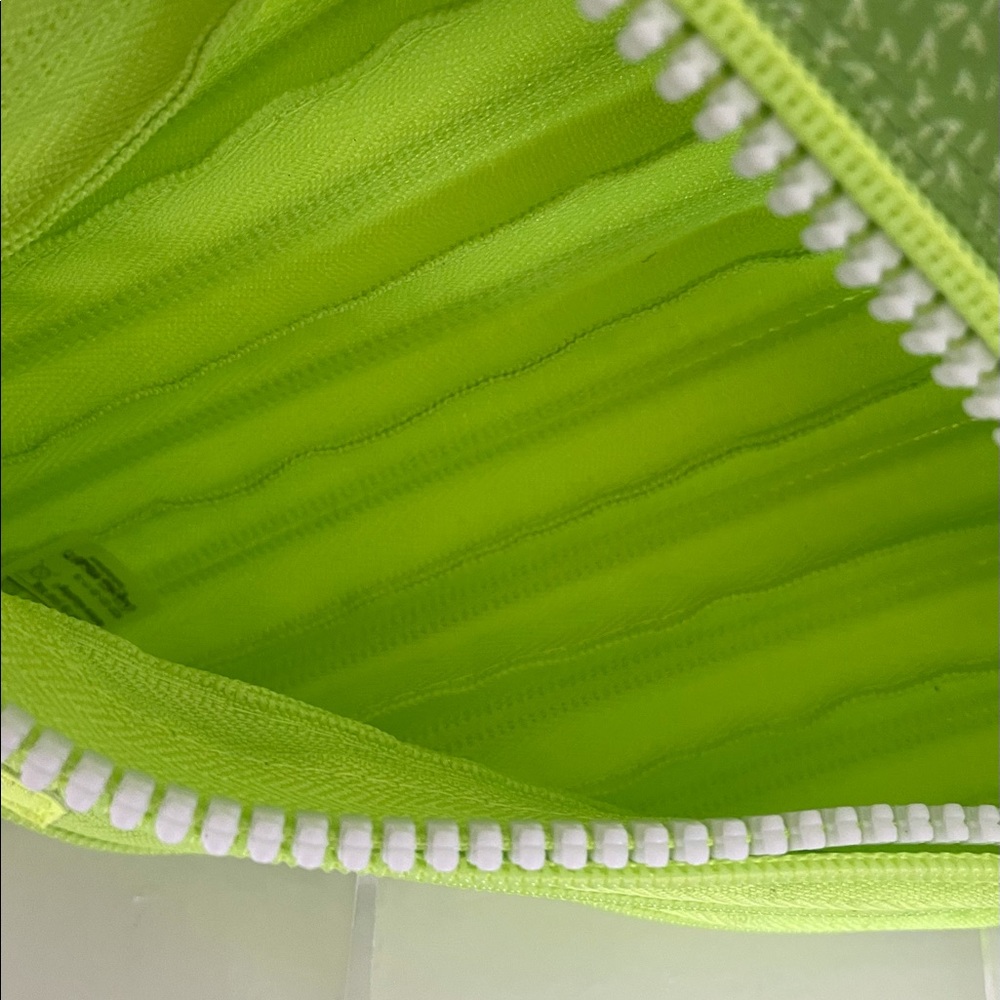 Zipit Monster Lime Green Pencil Case Super Cute - Picture 3 of 6